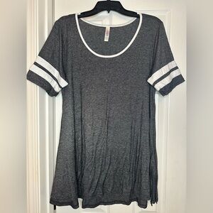 LuLaRoe Charcoal and White “Perfect Tee” Top